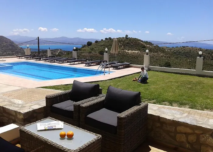 Lenikos Resort