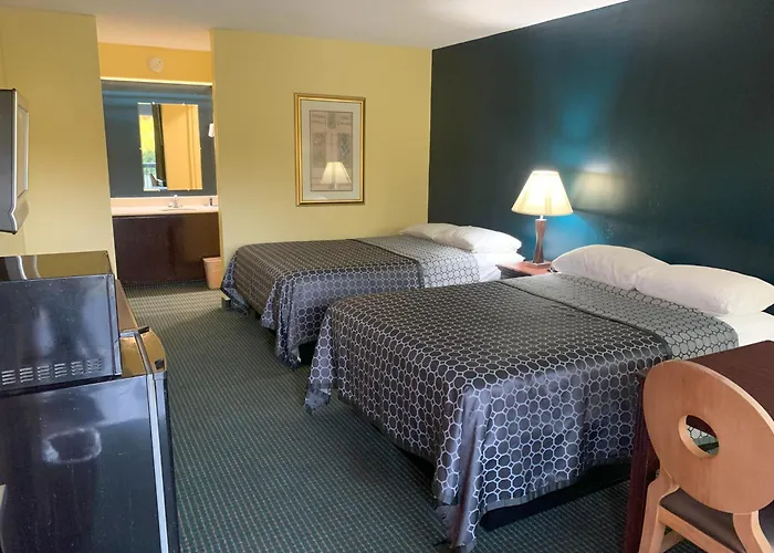 Relax Inn & Suites