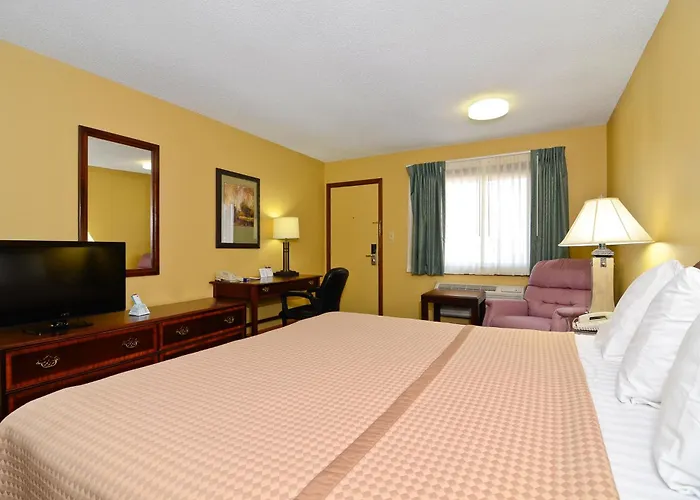 Americas Best Value Inn Iola