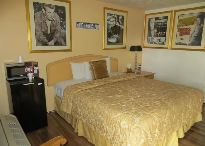 El Trovatore Motel