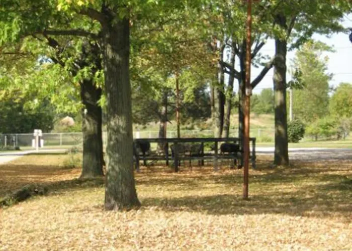 White Caps Motel And Rv Park