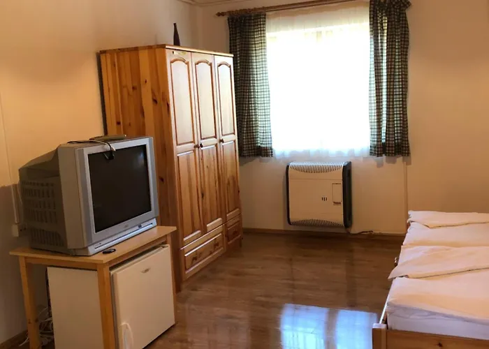Tisza-Kert Vendeghaz -Tisza-Kert Vendeghaz II
