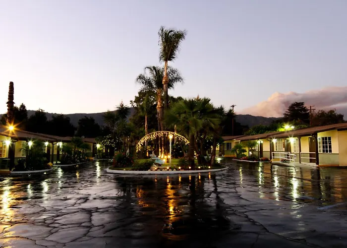 Palm Tropics Motel