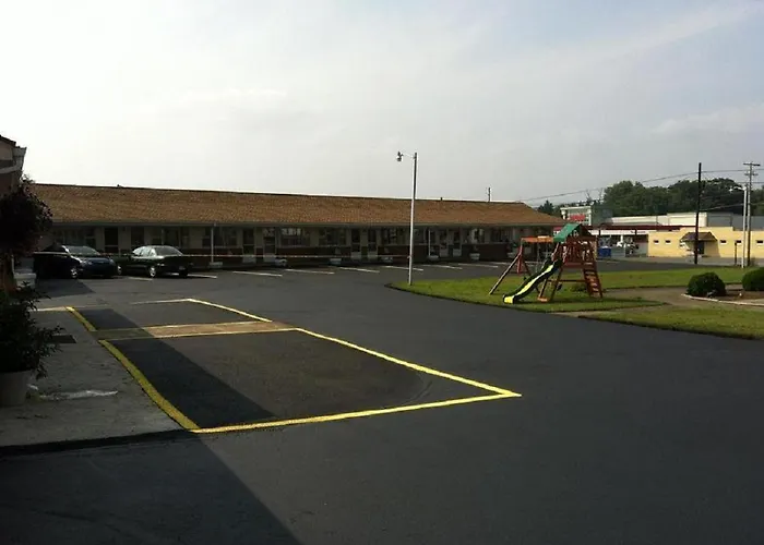 Budget Inn Mifflintown