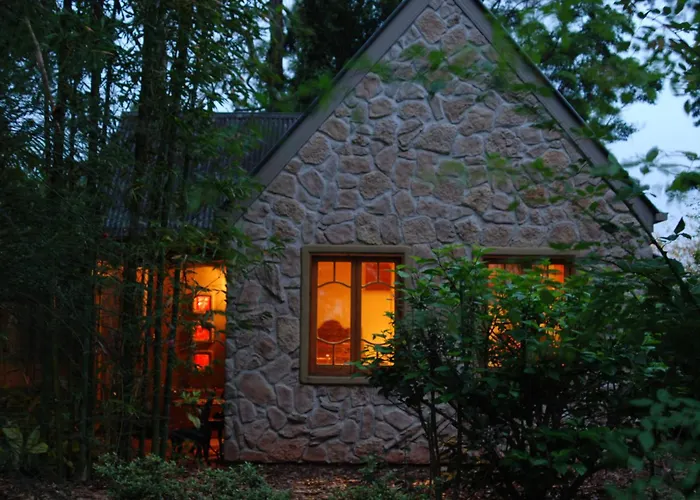 Witches Falls Cottages