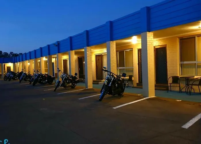 Bamboo Motor Inn