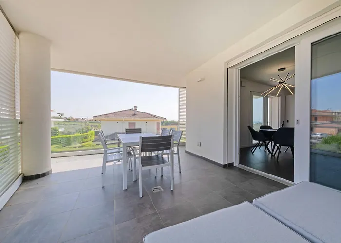 Apartmentsgarda - Le Terrazze Del Garda Residence