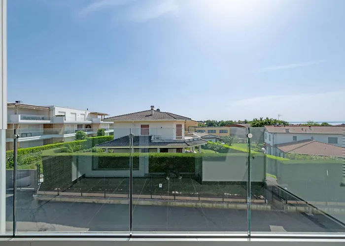 Apartmentsgarda - Le Terrazze Del Garda Residence