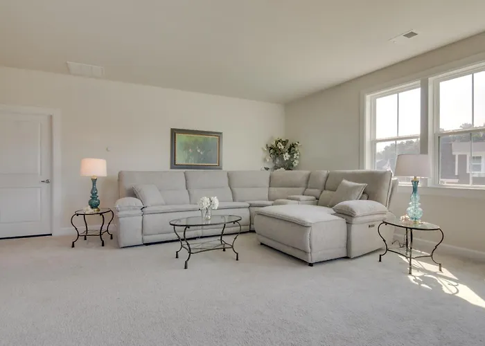 Modern Lewes Home W/ Deck, Grill + Pond View!