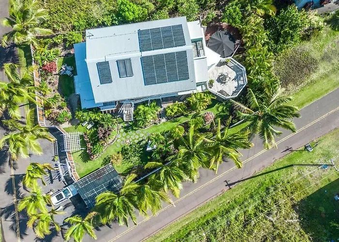 Pahoa Tropical Garden Getaway