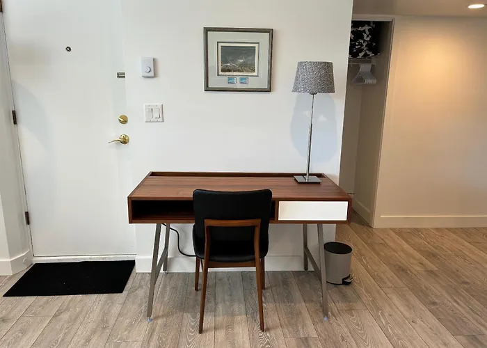 Large 2 Bedroom Private Suite !