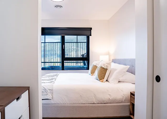 Drop In Condo By Revelstoke Vacations