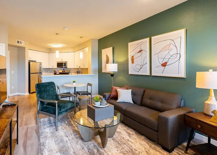 Landing Modern Apartment With Amazing Amenities