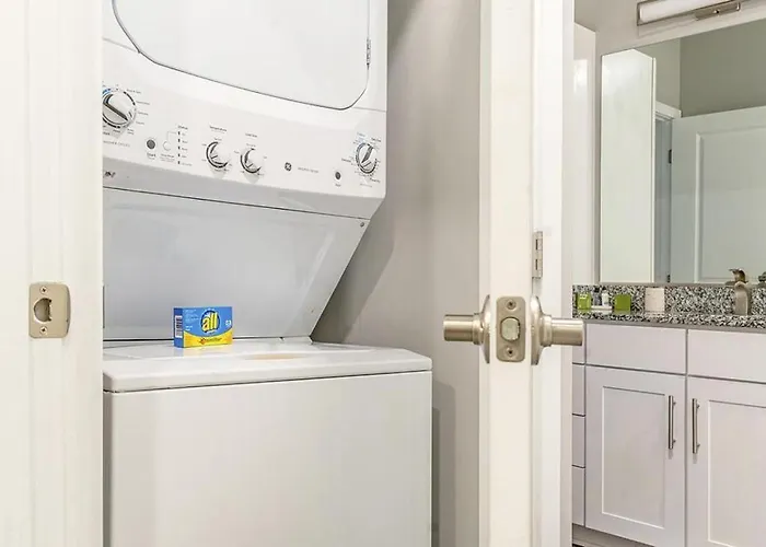 Landing Modern Apartment With Amazing Amenities