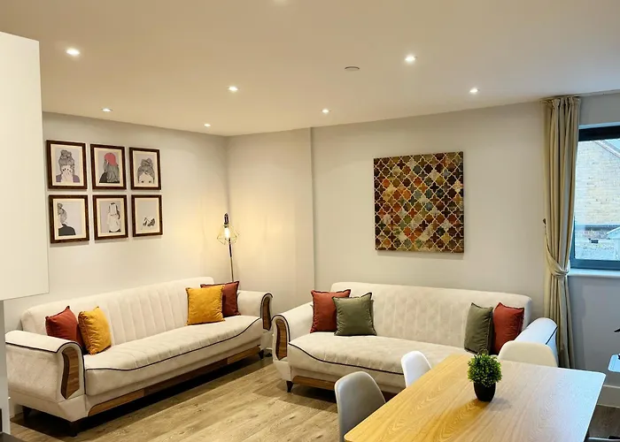 Elegant Plus Luxury Apartments