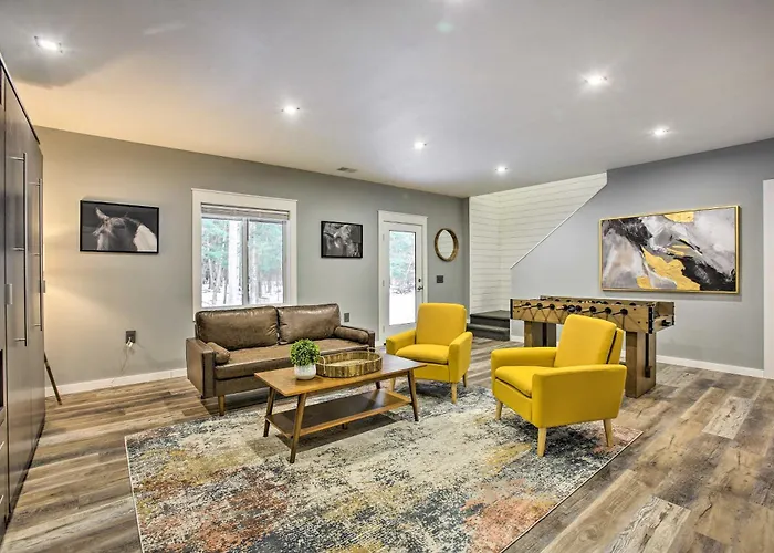 Michigan Ski Base: Modern Home W/ Games, Fire Pit
