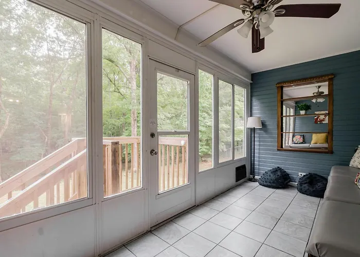 10 Mins To Lake Murray! The Dutch Creek Cottage