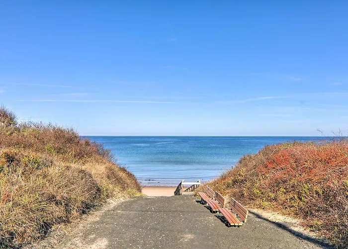 Steps To Dennis Village! 'The Blue Scallop' Home