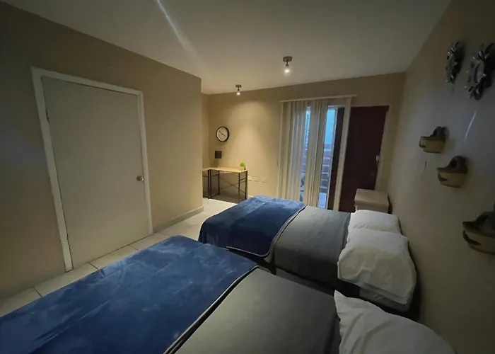 Spacious Rooftop House W/ King Bed