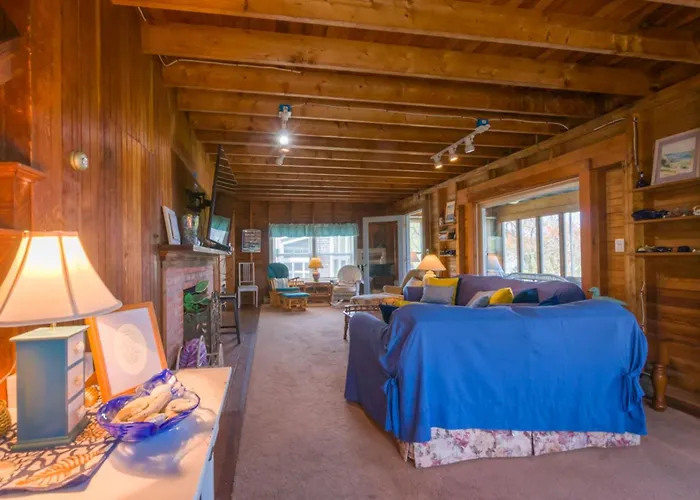 Oceanview Retreat W/ Private Beach Access