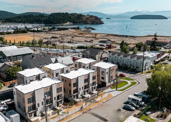 Brand New Fully Updated Condo 918 In Anacortes