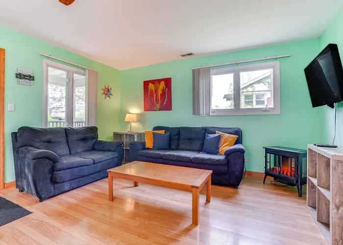 Kayak, Fish, Boat & Swim: Home Near Lakeside Park!