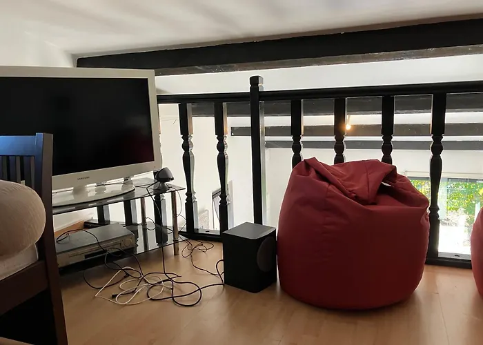 Magnifique Duplex Climatise Dans Une Villa Calme