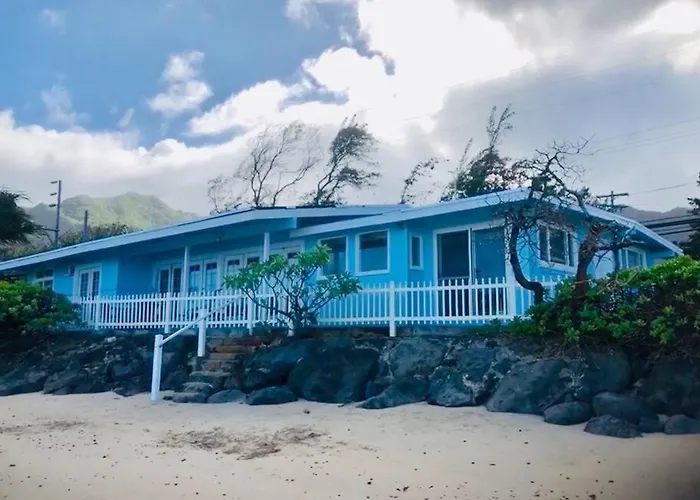 Moeʻuhane Kai Beach Front Home
