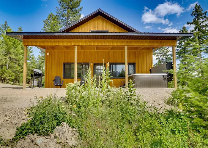 Modern Lakeside Cabin W/ Mountain Views & Hot Tub!