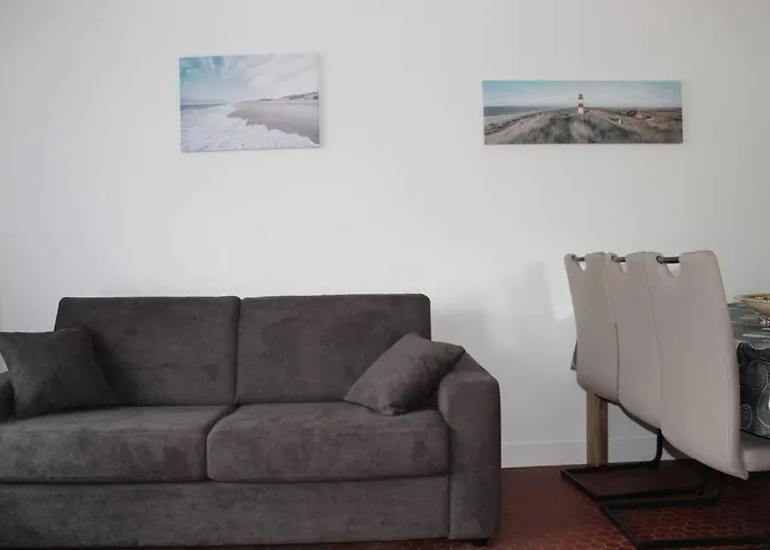 Appartement Neuf 2 Chambres Avec Jardin 2 Places De Parking Securise A 300 Metres De La Plage