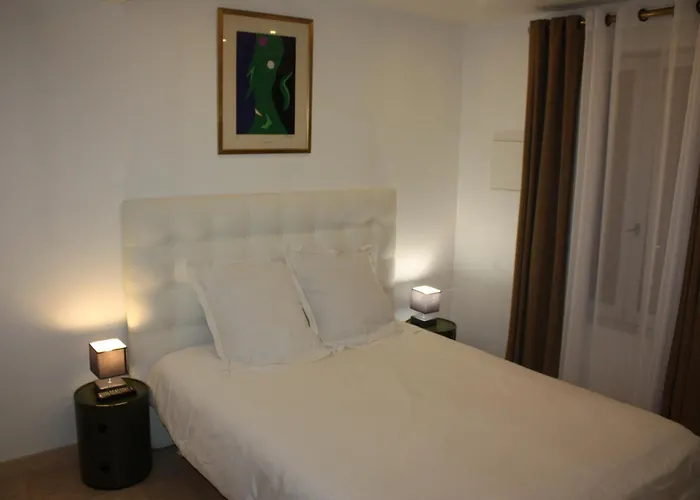 Le Clos Saint Nizier Troyes - Cathedrale- Parking - Wifi