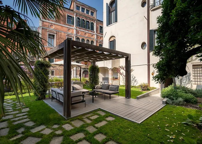 Palazzo Morosini Degli Spezieri - Lifestyle Apartments