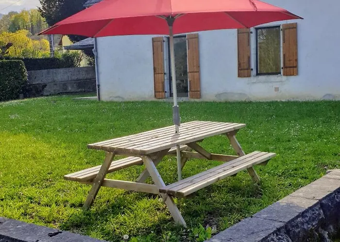 Maison Rustique Pyreneenne, Vue Sur Les Montagnes