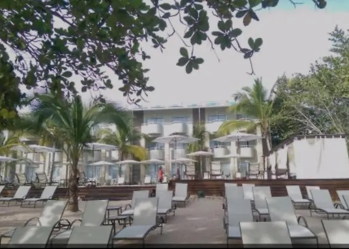 Casa En Villas Jubey Con Acceso Al Hotel Emotion By Hodelpa