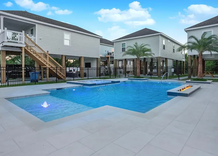 Waveland Beach Cottage 213