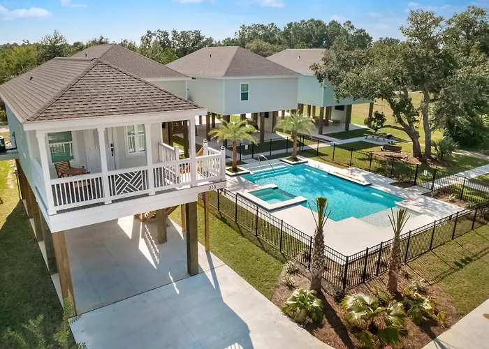 Waveland Beach Cottage 213