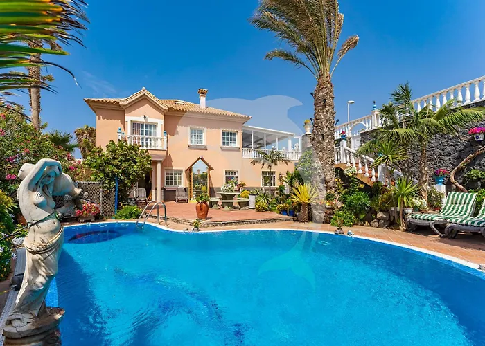 Apartamentos Los Delfines