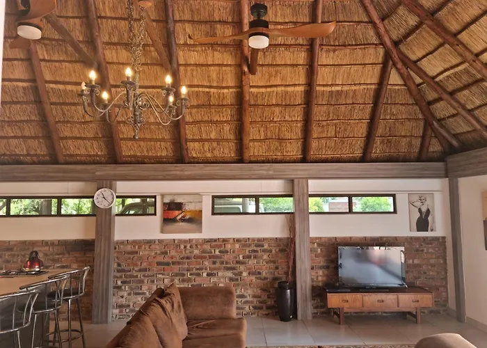 12 On Vaal Drive Guest Lodge
