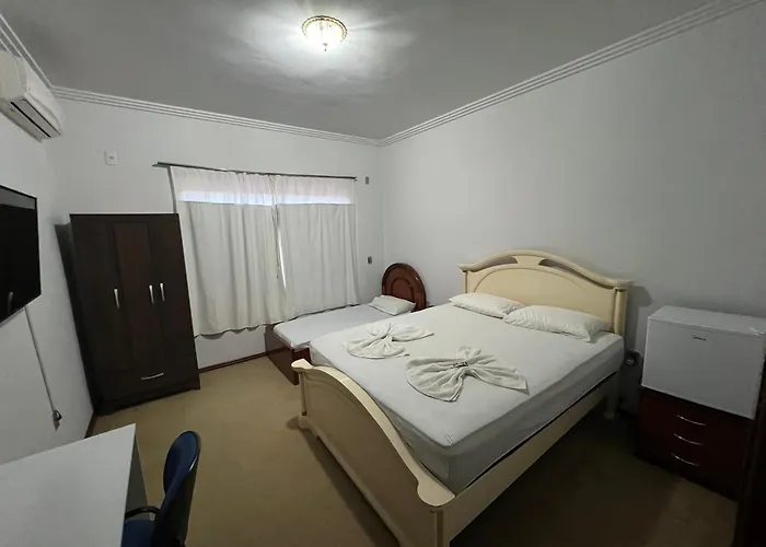 Quarto No Centro Amplo Otima Localizacao
