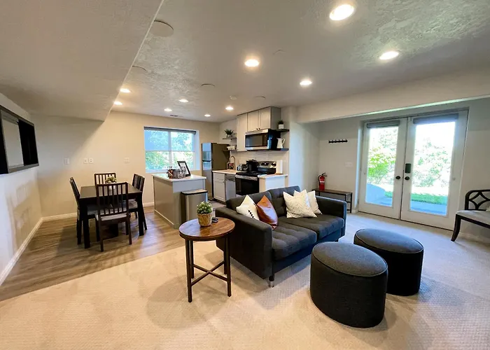 City View Retreat 2 Bedroom 1 B