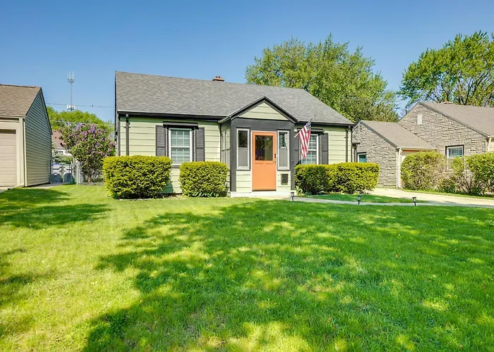 Milwaukee Home W/ Serene Patio & Backyard Garden!