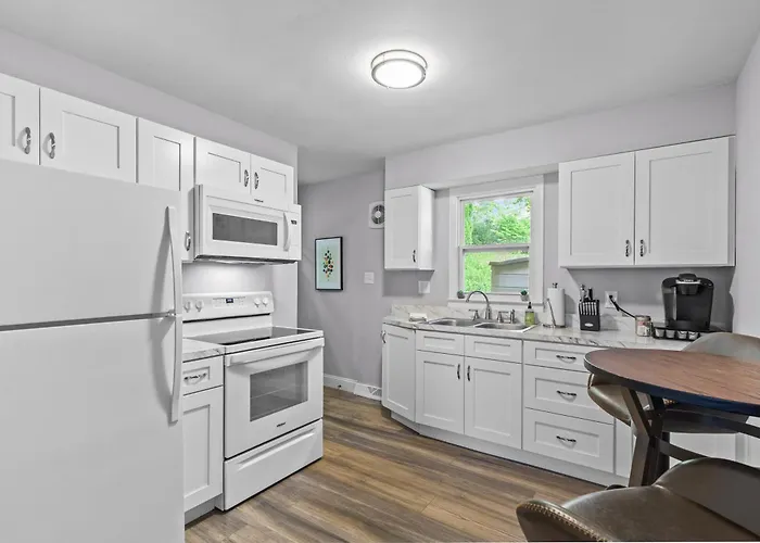 Duplex Hideaway In Saint Charles Mo