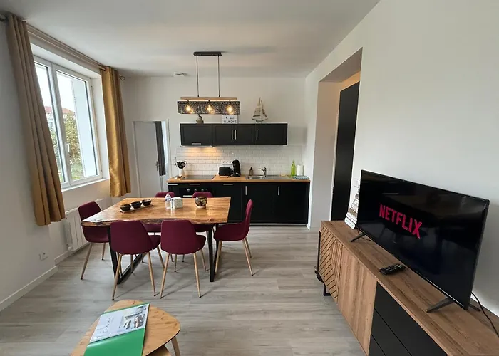 Au Coeur Du Marche, Appartement Confort Avec Wifi, Centre-Ville