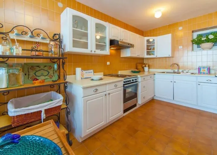Villa Sofia - Amazing Views - "10 Min Walk From Main Beach And Old Town"