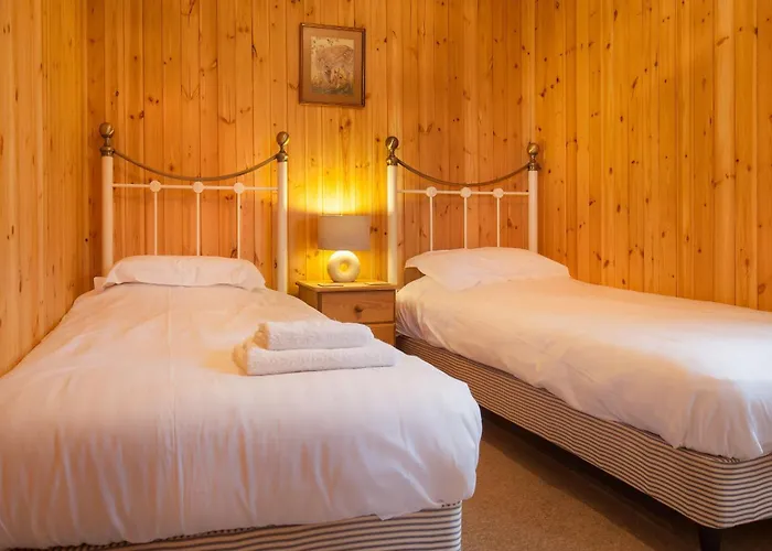 Yew Tree Lodge