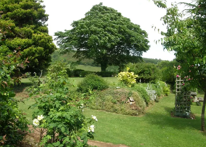 Yew Tree Lodge