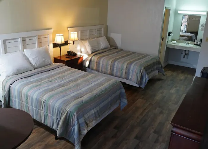 Skyline Lodge