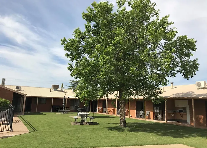 Ashleigh Court Motor Inn