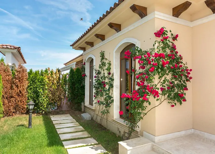 Eden Park Luxury Villas
