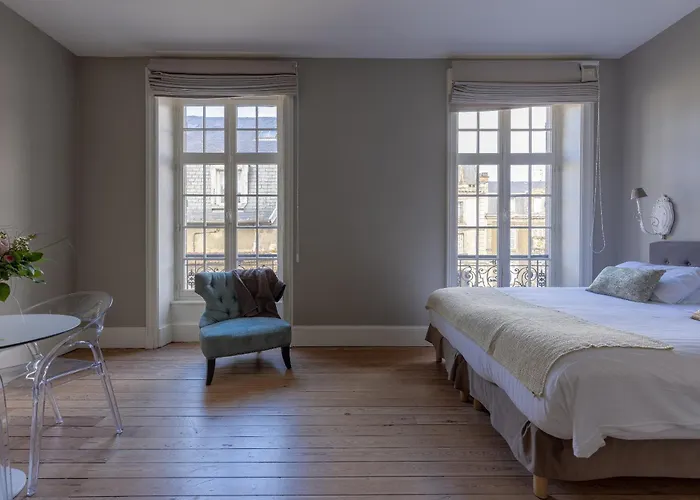 La Villa Beaupeyrat - Appart Hotel De Charme Avec Cuisines Equipees Dans Batisse De Caractere A 400M Du Coeur De Ville De Limoges - Acces Autonome